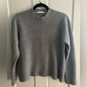 Ven Store Cashmere Sweater